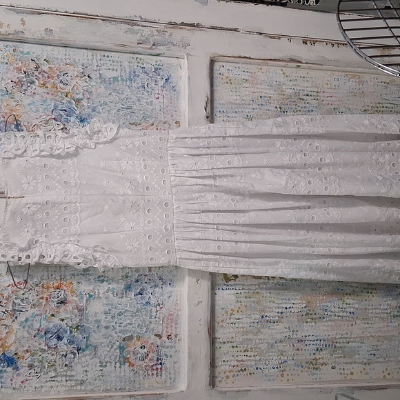 KATE SPADE EYELET DRESS - Picture 7 of 14